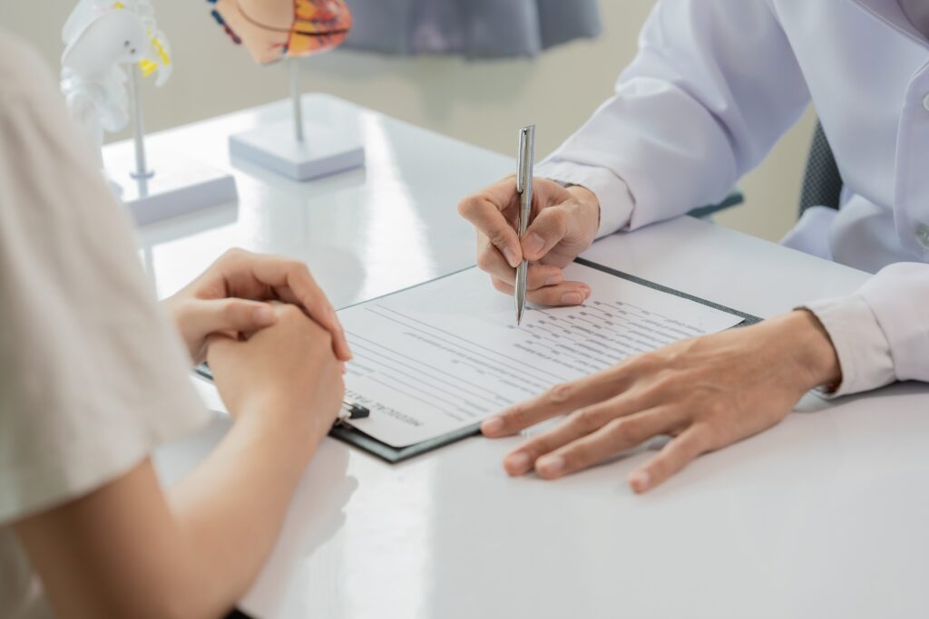 doctor hand discussion